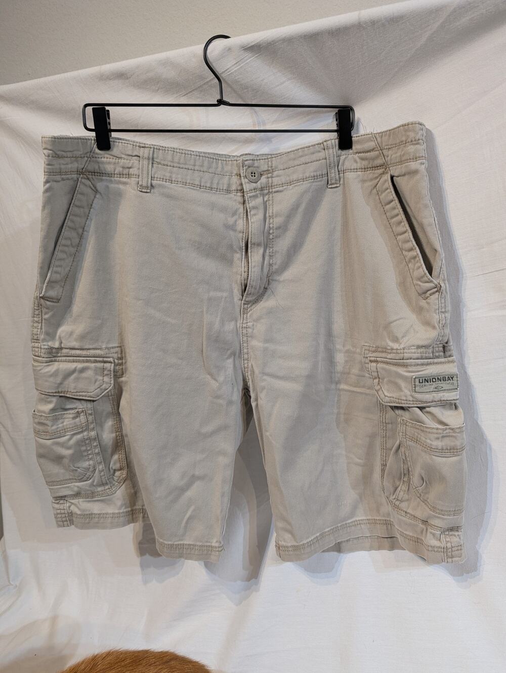 UNIONBAY Men's Beige Cargo Shorts, Size 42, with Utility Pockets, 100% Cotton